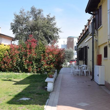 Albergo Trattoria Fioravante Peschiera del Garda Luaran gambar